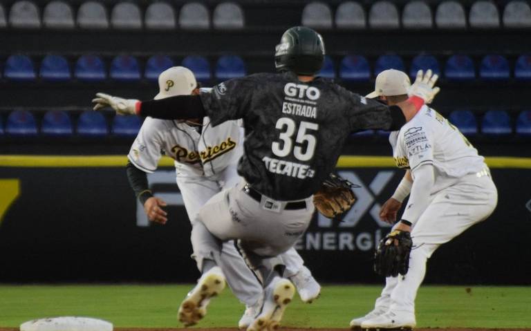 El uniforme de los Bravos para el Juego 1