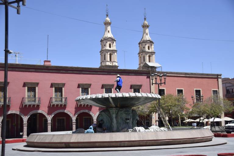 Dan manita de gato a la fuente de los leones - El Sol de León | Noticias  Locales, Policiacas, sobre México, Guanajuato y el Mundo