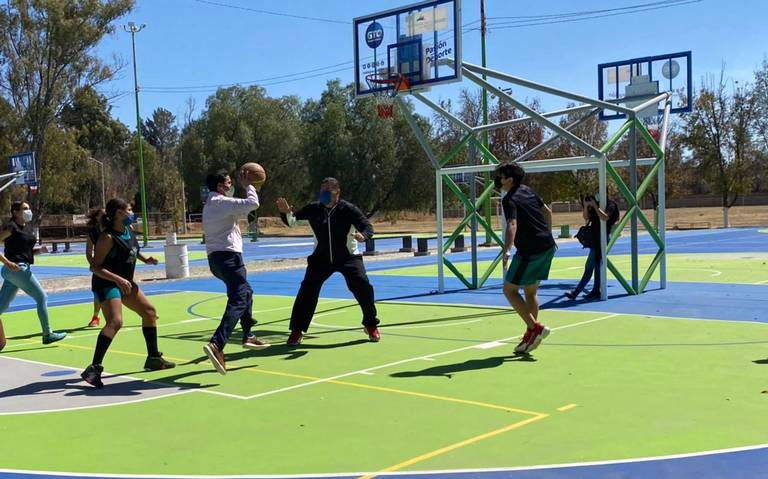 Entrega SFR cuatro canchas de basquetbol Mieleras Mieleras - El Sol de León  | Noticias Locales, Policiacas, sobre México, Guanajuato y el Mundo