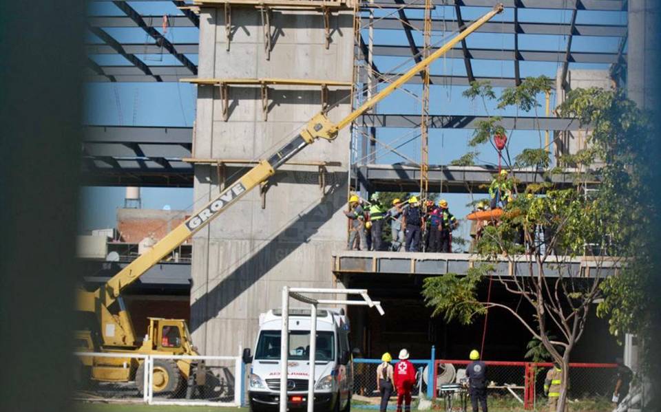 Cae albañil de cinco metros de altura en obra Instituto Leonés - El Sol de  León | Noticias Locales, Policiacas, sobre México, Guanajuato y el Mundo