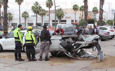 Video Conductor De Porsche Choca Contra Varios Vehículos Y