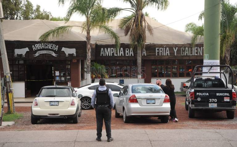 VIDEO] Asesinan a hombre en restaurante de carnes asadas en el Malecón del  Río - El Sol de León | Noticias Locales, Policiacas, sobre México,  Guanajuato y el Mundo